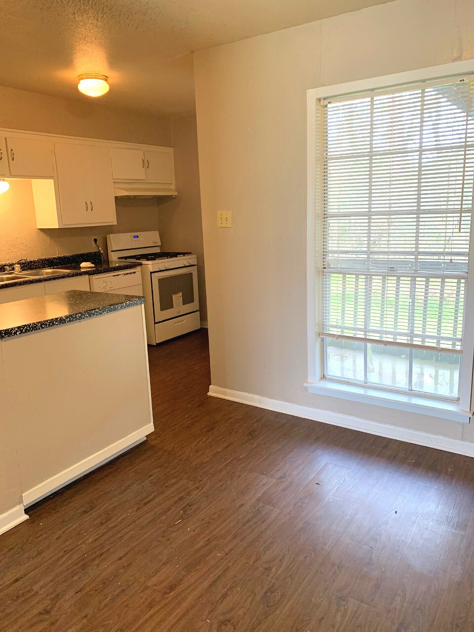 Cherry Hollow / Normandy Square Student Apartments in College Station